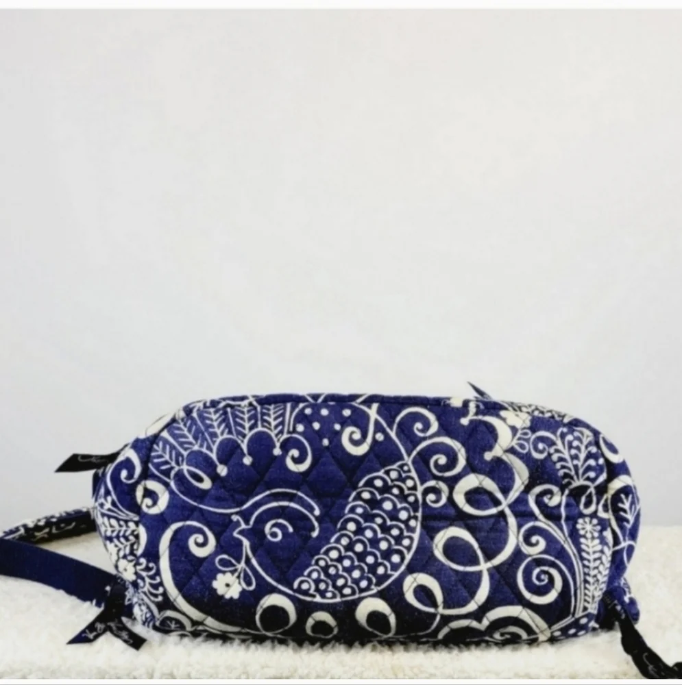 VERA BRADLEY Twirly Birds Navy Blue Laptop Backpack - Picture 4 of 12